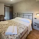 Ferienhaus Beautiful In Montefiore dellʼAso