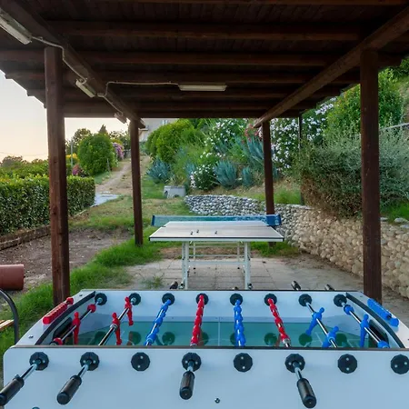 Beautiful In בית נופש